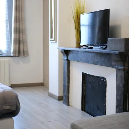 Les 5 Lys * Carcassonne